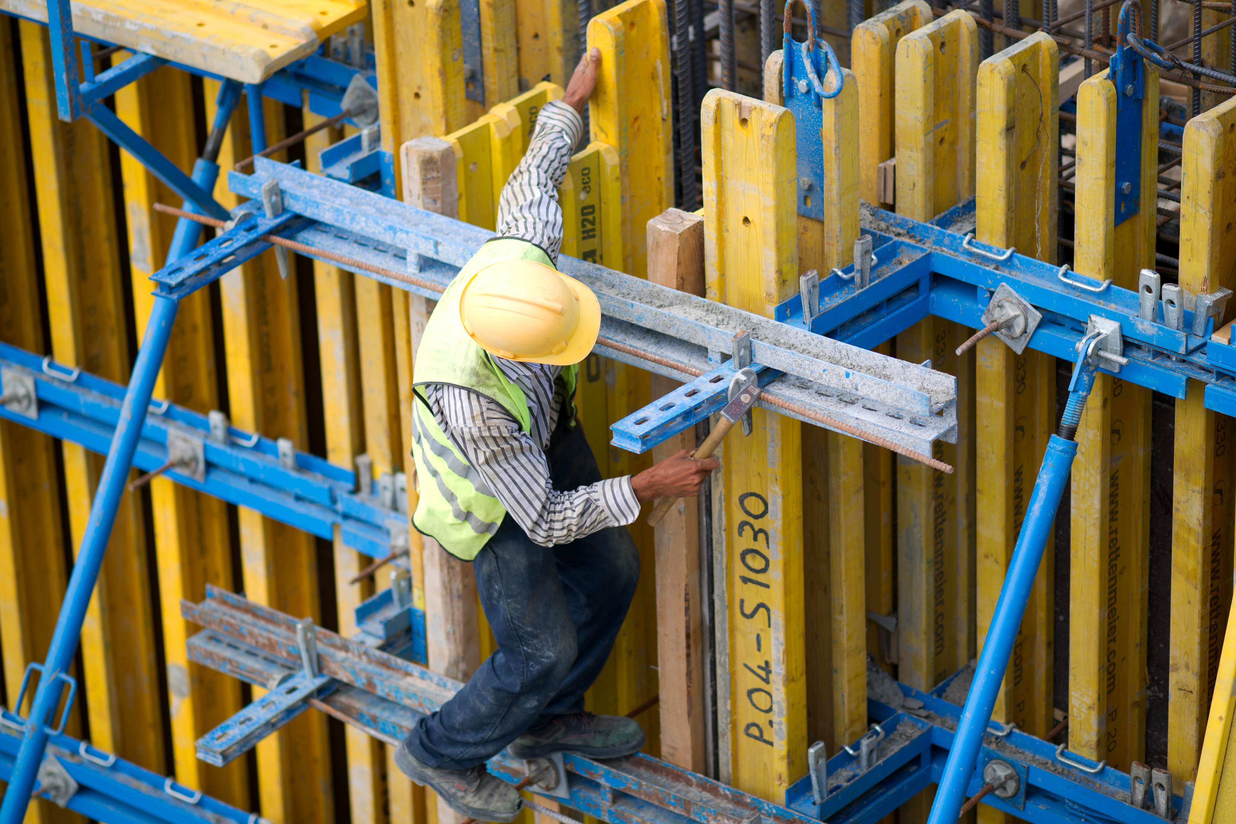 Heavy-Duty Lifting Slings